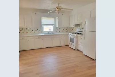 120 4th Avenue NE, Waseca, MN 56093 - Photo 3