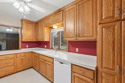 824 Elm Street, Hudson, WI 54016 - Photo 15