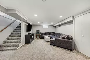 1600 Western Ave N, Saint Paul, MN 55117 - Photo 19