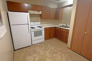 1380 Heritage Dr, New Richmond, WI 54017 - Photo 7