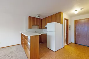 2216 Pleasant Ave, Minneapolis, MN 55404 - Photo 5