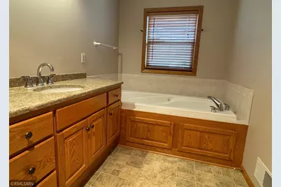 12757 Ferrara Avenue N, Hugo, MN 55038 - Photo 31