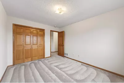 10385 Yates Drive N, Brooklyn Park, MN 55443 - Photo 33