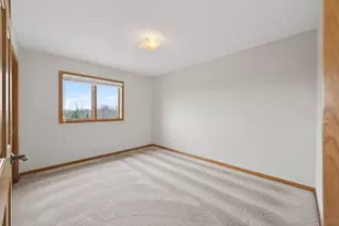 10385 Yates Dr N, Brooklyn Park, MN 55443 - Photo 27