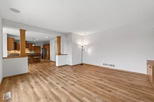 10385 Yates Dr N, Brooklyn Park, MN 55443 - Photo 19