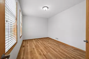 10385 Yates Dr N, Brooklyn Park, MN 55443 - Photo 7