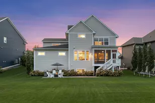 9236 Red Oak Trl, Woodbury, MN 55129 - Photo 5