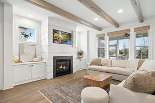 9236 Red Oak Trl, Woodbury, MN 55129 - Photo 3