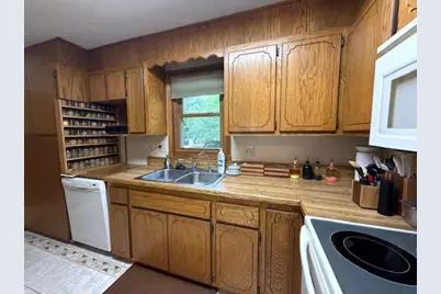 2108 Irvine Place, Alexandria, MN 56308 - Photo 3