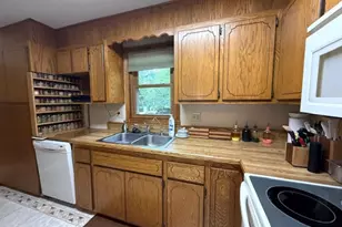 2108 Irvine Pl, Alexandria, MN 56308 - Photo 3