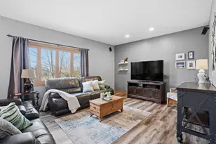 9731 Greenspruce Ct N, Brooklyn Park, MN 55443 - Photo 15