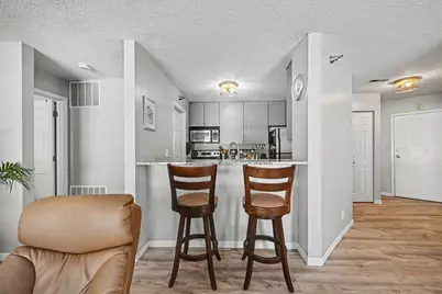 6165 Chasewood Parkway #1, Hopkins, MN 55343 - Photo 7