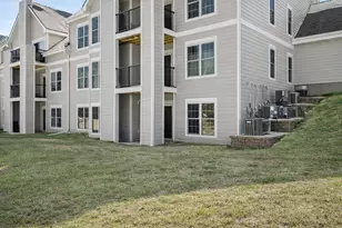 6165 Chasewood Pkwy, Hopkins, MN 55343 - Photo 21