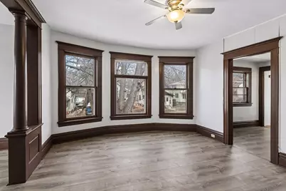 2326 Bryant Avenue N, Minneapolis, MN 55411 - Photo 9