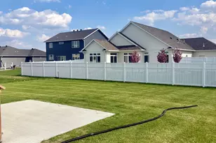 6797 28th St S, Fargo, ND 58104 - Photo 27