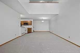 1102 Black Oak Dr, New Brighton, MN 55112 - Photo 9