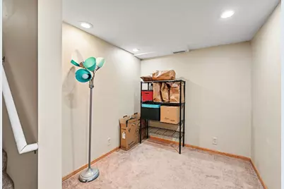 2111 Fremont Avenue E, Saint Paul, MN 55119 - Photo 15