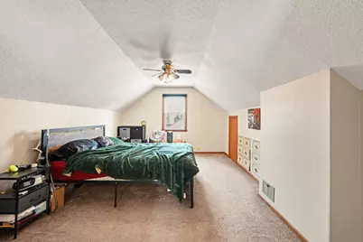 2111 Fremont Avenue E, Saint Paul, MN 55119 - Photo 11