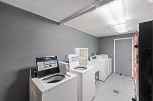 609 S 9th St, Minneapolis, MN 55404 - Photo 25