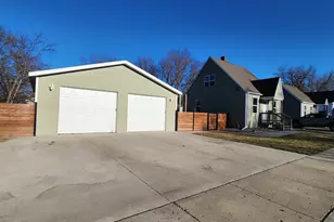 515 5th Ave SW, Pipestone, MN 56164 - Photo 3