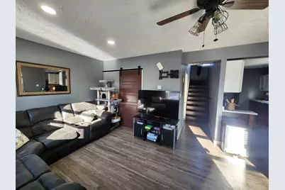 515 5th Avenue SW, Pipestone, MN 56164 - Photo 9