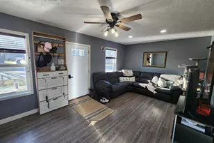 515 5th Ave SW, Pipestone, MN 56164 - Photo 7