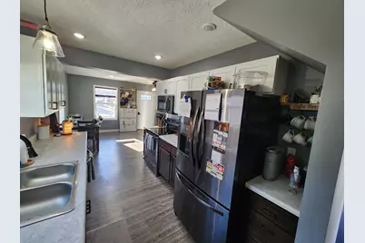 515 5th Avenue SW, Pipestone, MN 56164 - Photo 11