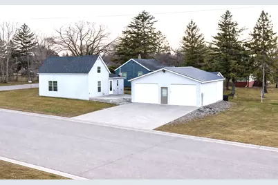 302 W Fir Avenue, Frazee, MN 56544 - Photo 1
