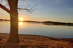 1337 Mahogany St, Braham, MN 55006 - Photo 3