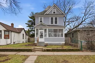 658 Edmund Ave, Saint Paul, MN 55104 - Photo 1