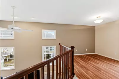 586 Sutherland Drive, Woodbury, MN 55129 - Photo 29