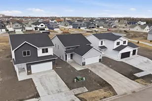 2414 38th Ave S, Moorhead, MN 56560 - Photo 27