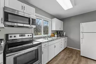 524 Lakeshore Cir, Annandale, MN 55302 - Photo 9