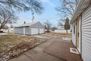 520 Ellsworth Ave, South Haven, MN 55382 - Photo 35