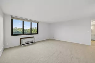 1181 Edgcumbe Rd, Saint Paul, MN 55105 - Photo 7