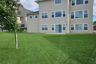 10922 Brookside Trail N, Champlin, MN 55316 - Photo 5