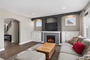 10922 Brookside Trail N, Champlin, MN 55316 - Photo 11