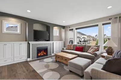 10922 Brookside Trail N, Champlin, MN 55316 - Photo 9