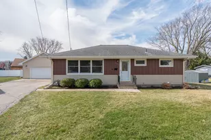 120 Wilson Way, Mankato, MN 56001 - Photo 1