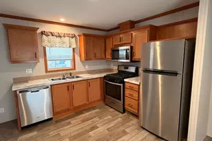 175 Highview Cir, Watertown, MN 55388 - Photo 5