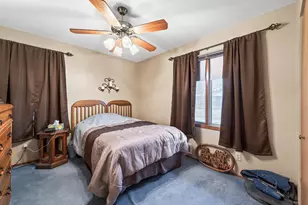 187 Valleyside Dr, Saint Paul, MN 55119 - Photo 9