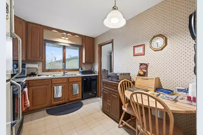 187 Valleyside Drive, Saint Paul, MN 55119 - Photo 7