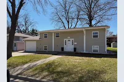 902 Birch Street, Marshall, MN 56258 - Photo 1