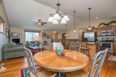 200 Foxfire Drive, Mankato, MN 56001 - Photo 9