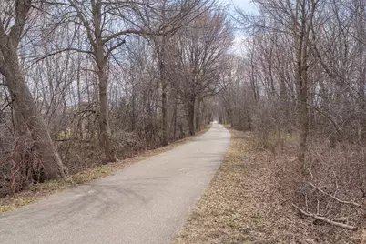 200 Foxfire Drive, Mankato, MN 56001 - Photo 35