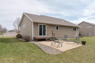 200 Foxfire Dr, Mankato, MN 56001 - Photo 29