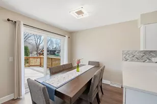 8212 Vincent Ave N, Brooklyn Park, MN 55444 - Photo 11