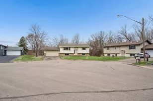 6061 Hillsboro Ave N, New Hope, MN 55428 - Photo 43