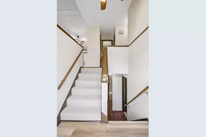 6061 Hillsboro Avenue N, New Hope, MN 55428 - Photo 3