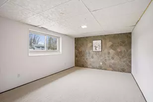 6061 Hillsboro Ave N, New Hope, MN 55428 - Photo 21